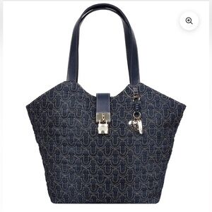 TRUE RELIGION HORSESHOE DENIM CHARM TOTE. MSRP $140
